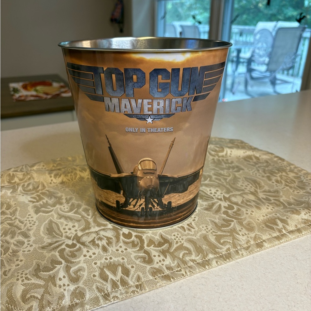 Top Gun Maverick Collectible Popcorn Bucket - Picture 3 of 8